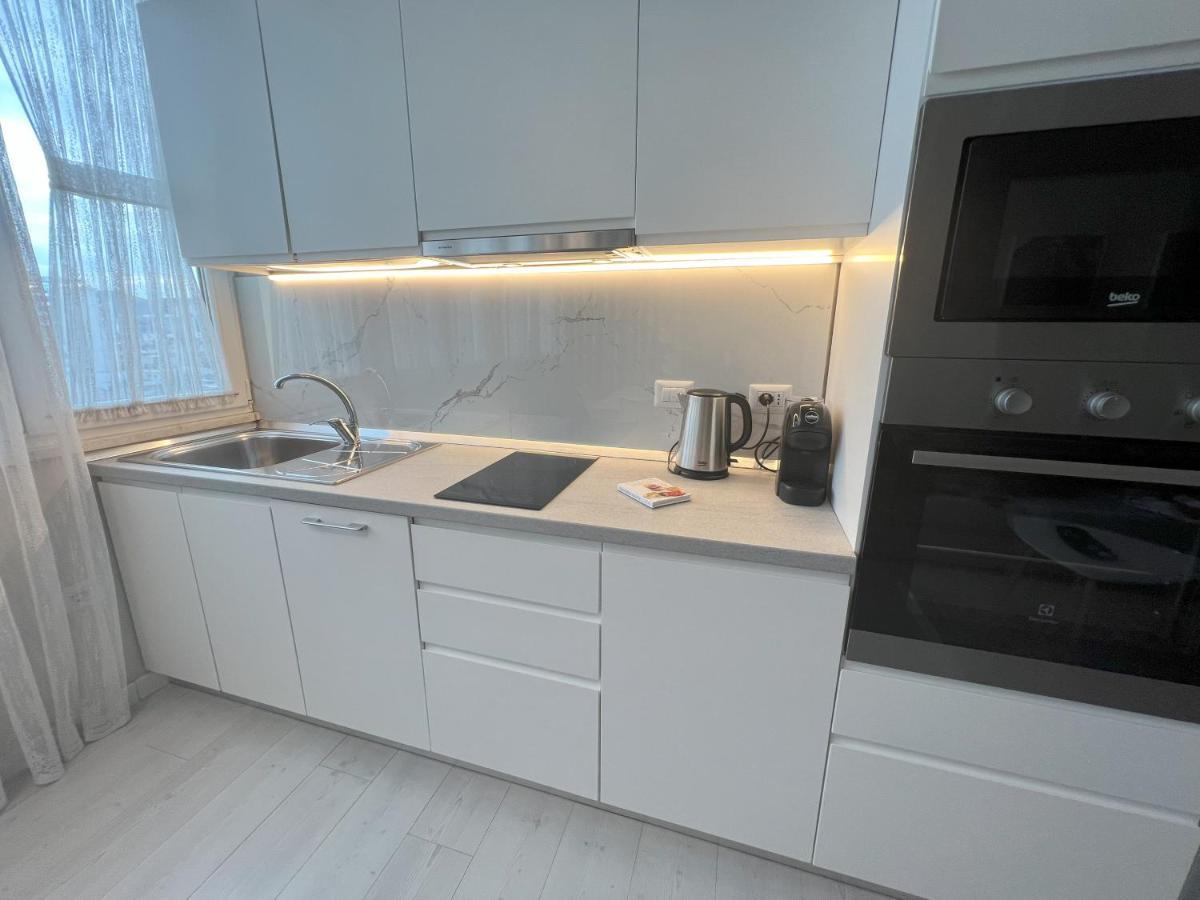 Grand New Bazaar Apartment Tirana Buitenkant foto