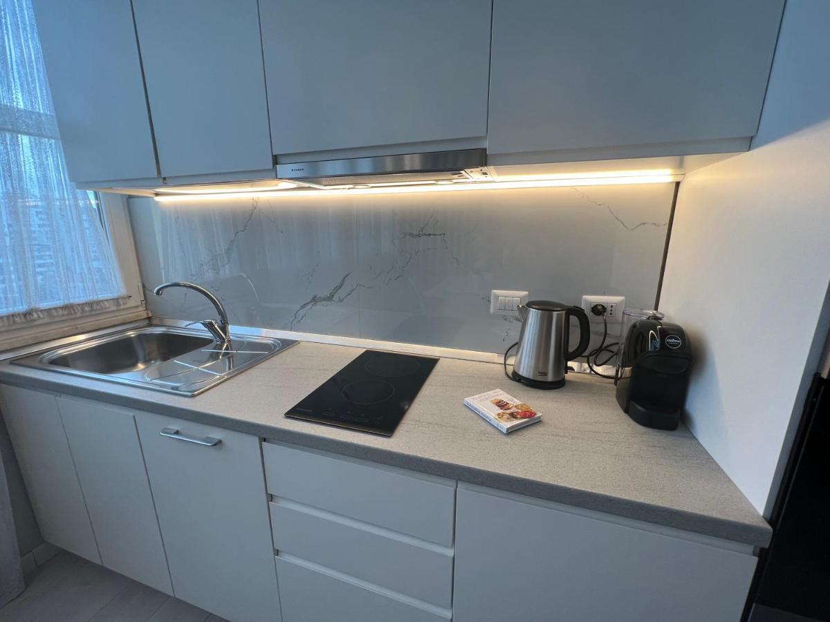 Grand New Bazaar Apartment Tirana Buitenkant foto