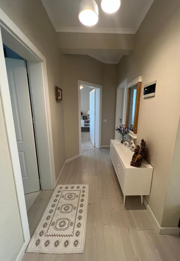 Grand New Bazaar Apartment Tirana Buitenkant foto