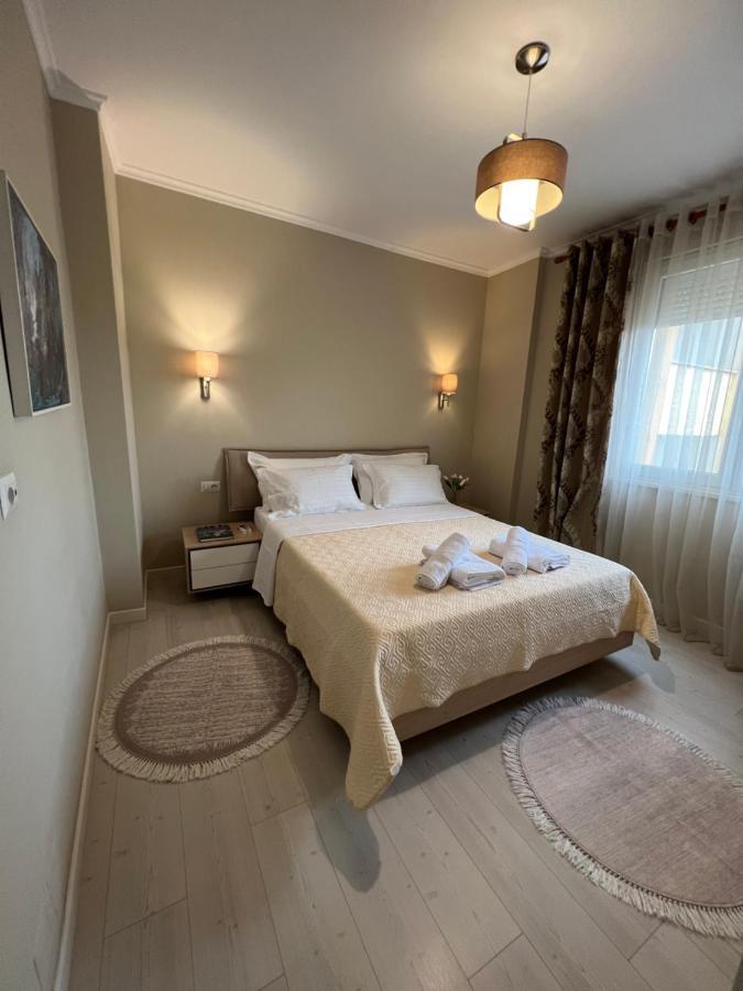 Grand New Bazaar Apartment Tirana Buitenkant foto