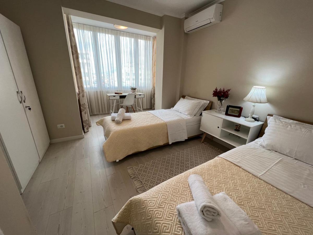 Grand New Bazaar Apartment Tirana Buitenkant foto