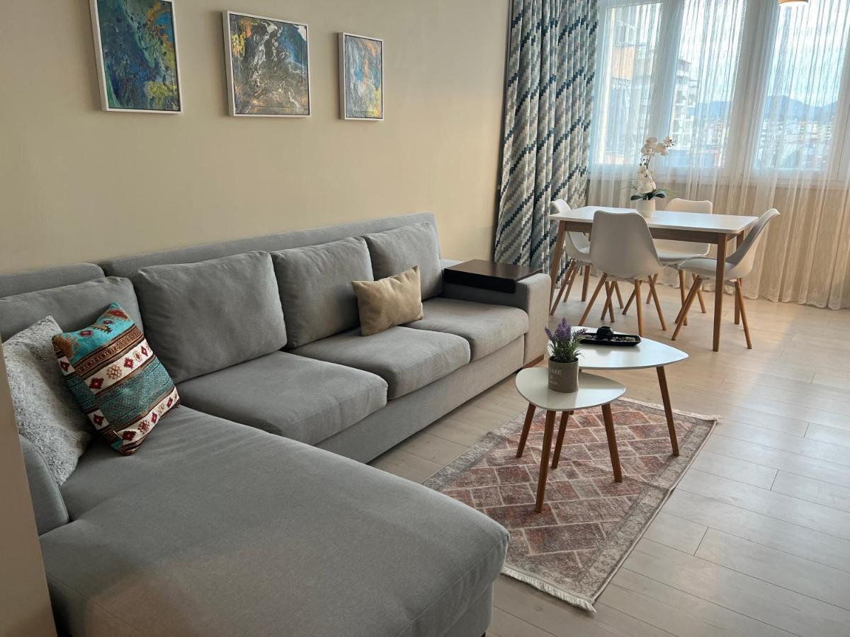Grand New Bazaar Apartment Tirana Buitenkant foto