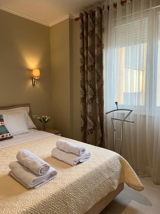 Grand New Bazaar Apartment Tirana Buitenkant foto